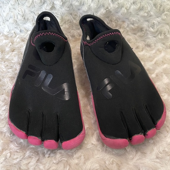 fila water shoes